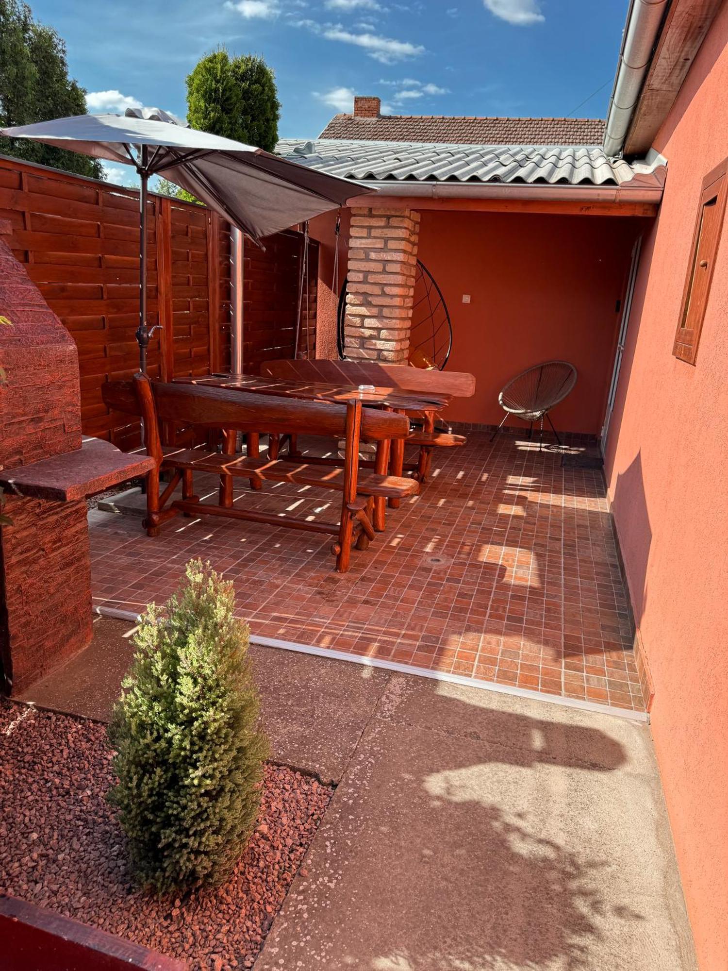Kk Apartment Backa Topola Luaran gambar