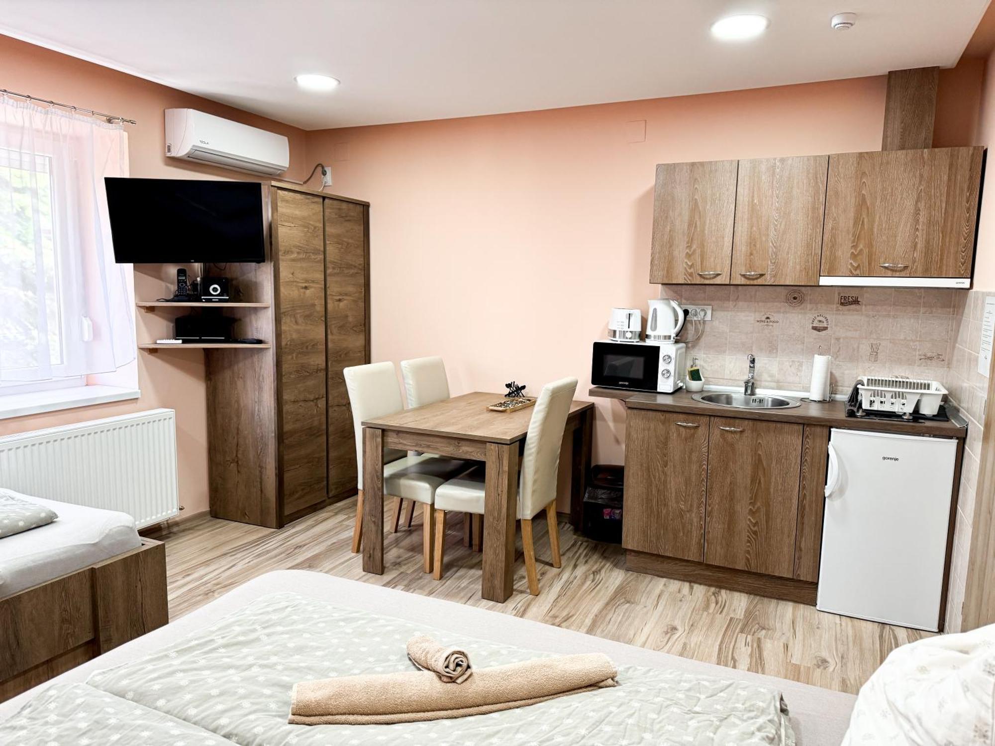 Kk Apartment Backa Topola Luaran gambar